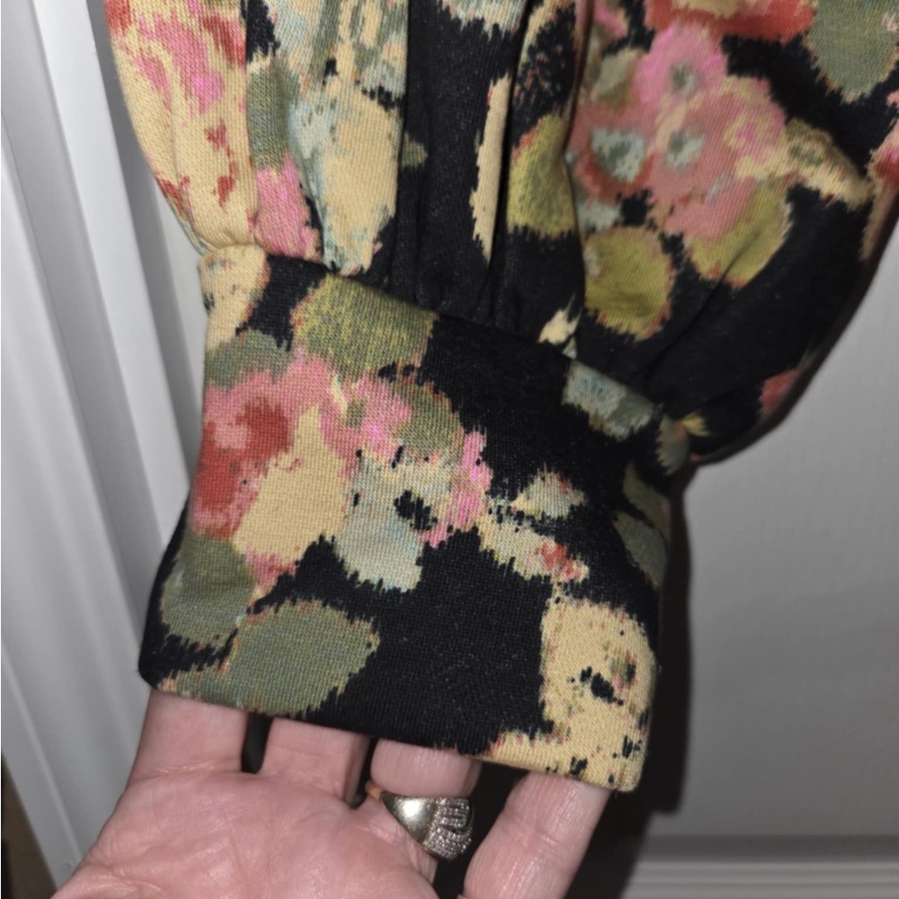 Loft Women’s Black Floral Sweatshirt NWT Sz XXL. D-1101 - Picture 4 of 4